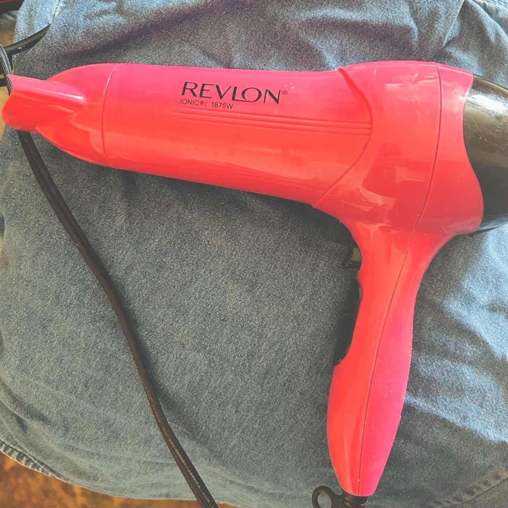 Revlon Iconic 1875 Blow Dryer